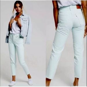 Levi’s Wedgie fit size 26 mint green